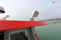 Tàu chở thủy thủ đoàn để bán