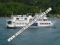Tàu du lịch để bán