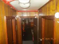 Tàu chở thủy thủ đoàn để bán