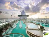 Tàu du lịch để bán