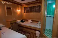 Tàu hỗ trợ lặn để bán
