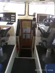 Tàu chở thủy thủ đoàn để bán