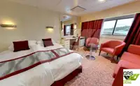 Tàu du lịch để bán