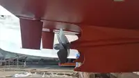 Tàu chở thủy thủ đoàn để bán