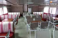 Tàu du lịch để bán