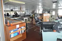 Tàu kéo để bán