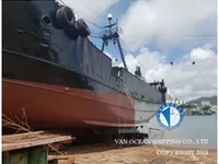 Tàu kéo lưới để bán