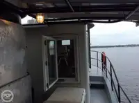 Tàu kéo để bán