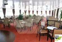 Tàu du lịch để bán