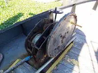 Tàu kéo để bán