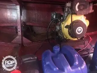 Tàu cung cấp để bán