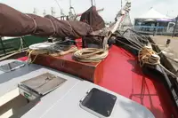 Khách sạn nổi để bán