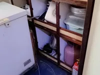 Tàu khảo sát để bán