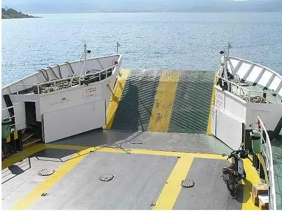 Tàu RoPax để bán
