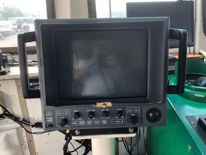 Tàu kéo để bán