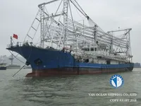 Tàu câu mực để bán