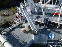 Tàu kéo lưới để bán