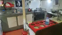 Tàu câu dài để bán