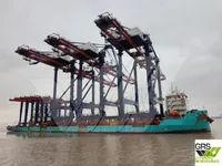 Tàu chở hàng khô để bán