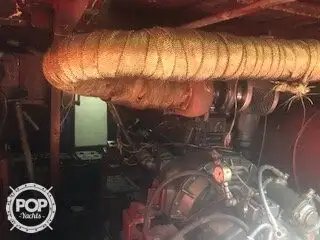 Tàu cung cấp để bán