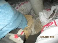 Tàu kéo lưới để bán