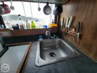 Thuyền cứu sinh để bán