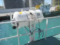 Tàu câu dài để bán