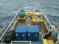 Tàu chở nhiên liệu để bán