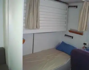 Tàu kéo để bán