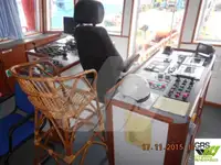 Tàu cung cấp rao bán