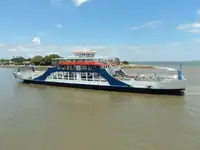 Tàu phà rao bán