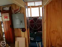 Tàu kéo lưới để bán