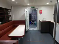 Tàu dẫn đường để bán