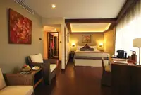 Tàu du lịch để bán
