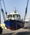 Tàu chở thủy thủ đoàn để bán