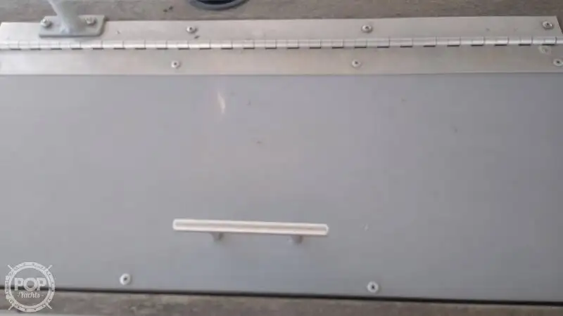Tàu container để bán