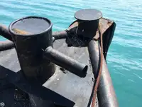 Tàu kéo để bán