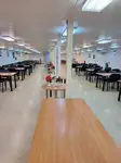 Sà lan để bán