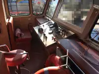 Tàu container để bán