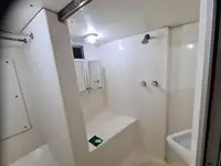 Tàu kéo lưới để bán