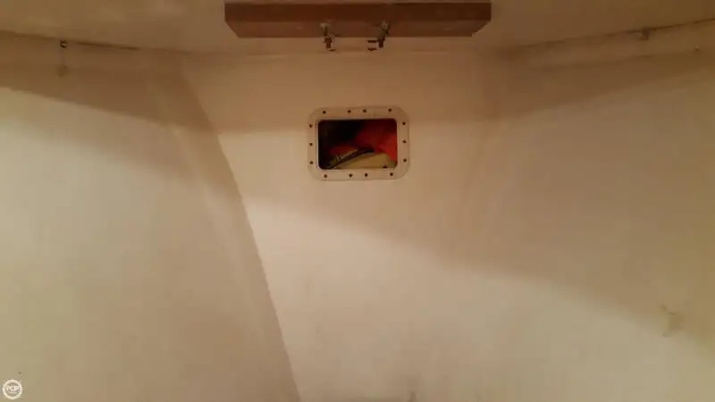Tàu kéo lưới để bán