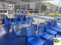 Tàu chở khách để bán