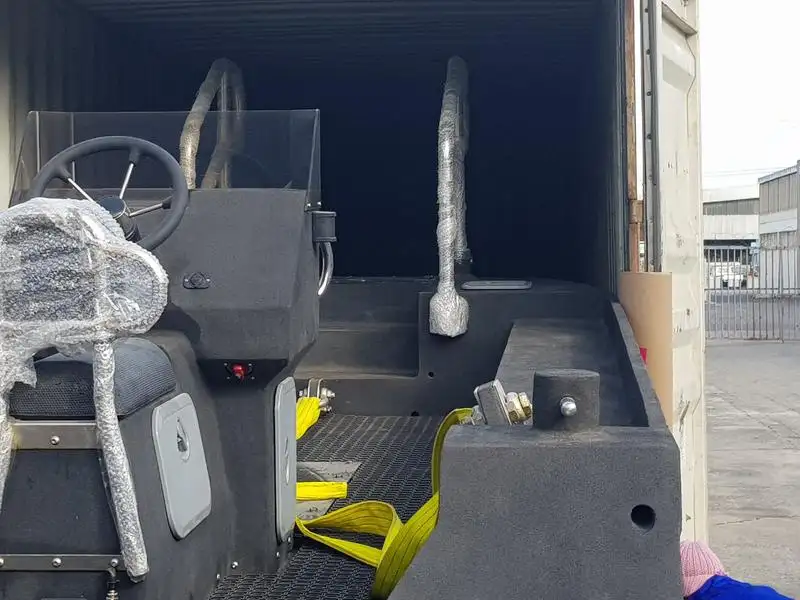 Tàu container để bán