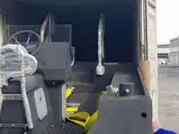 Tàu container để bán