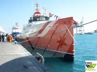 Tàu chở thủy thủ đoàn để bán