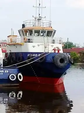Tàu kéo để bán
