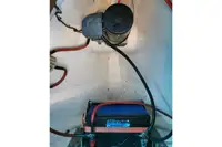 Tàu làm việc để bán
