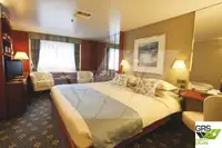 Tàu du lịch để bán