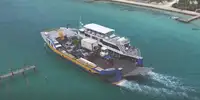 Tàu container rao bán
