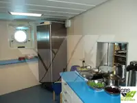 Tàu cung cấp rao bán
